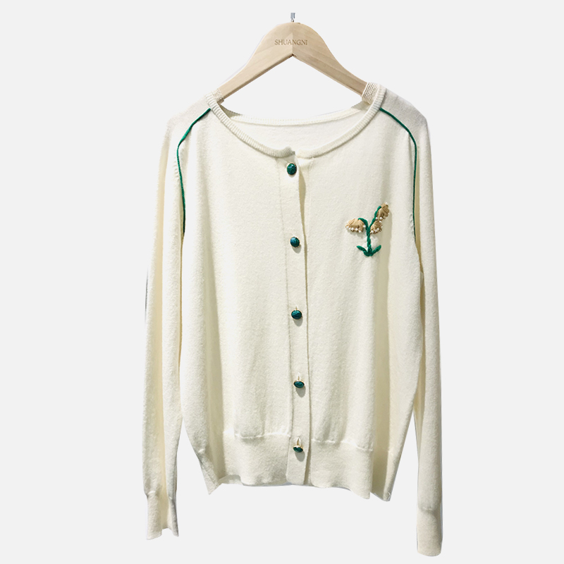 SNS076 White Little Yellow Flower Pattern College Style Crew Neck strik cardigan